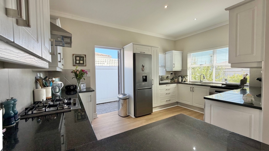 3 Bedroom Property for Sale in Dennegeur Western Cape